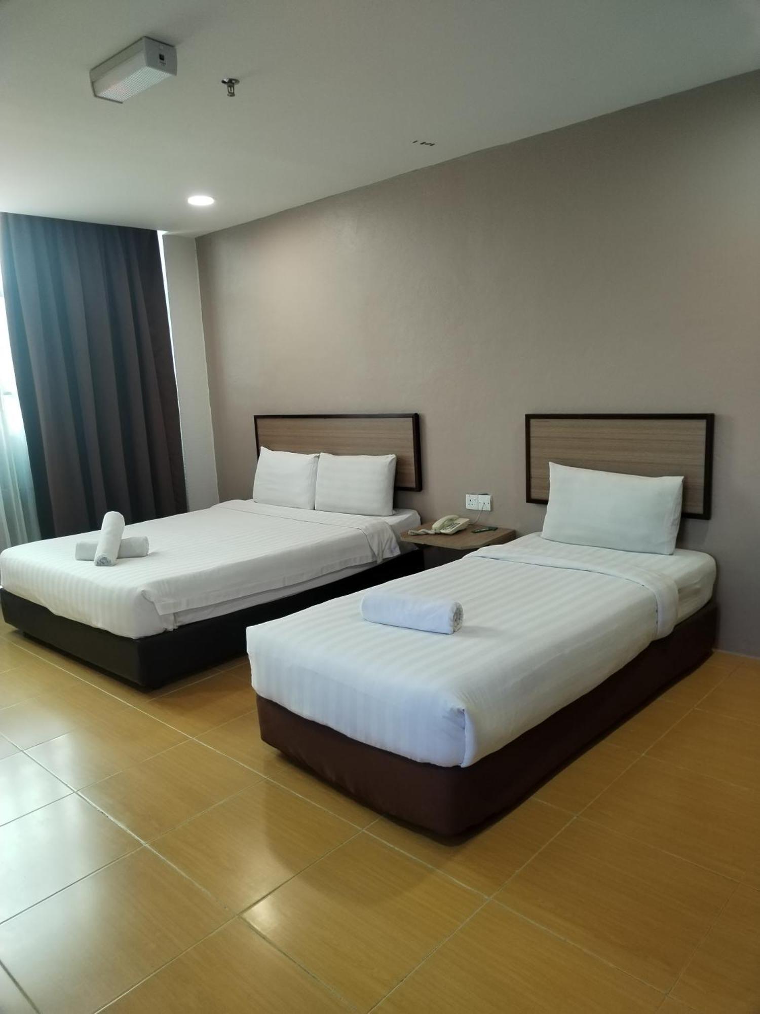 Maple Boutique Hotel Kota Bharu Exterior photo